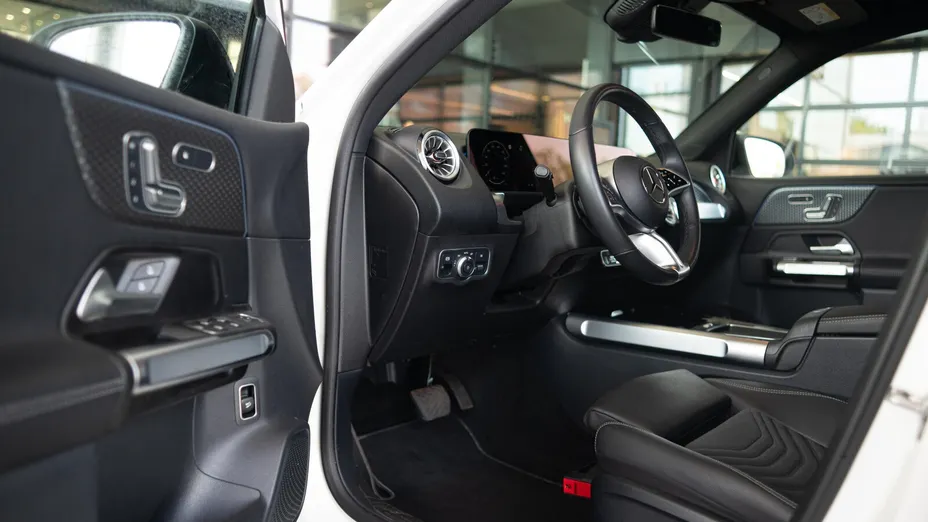 MERCEDES-BENZ GLB GLB 200 mHEV 7G-DCT