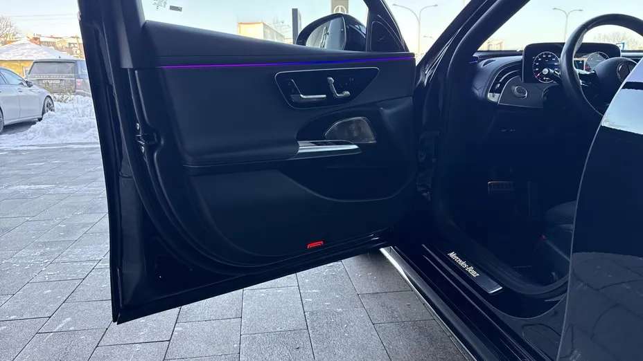 MERCEDES-BENZ E Klasa E 220 d mHEV 4-Matic AMG 9G-Tronic