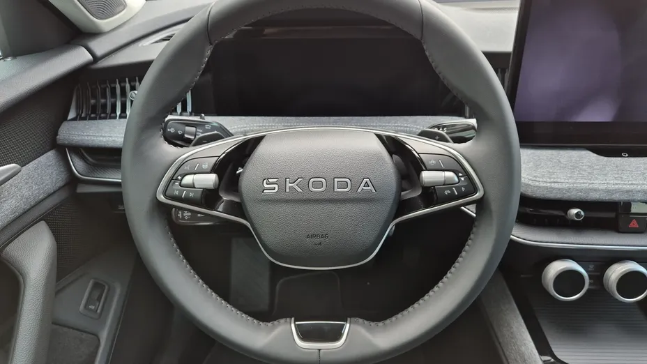 SKODA Superb Superb 2.0 TSI Drive DSG Nowy