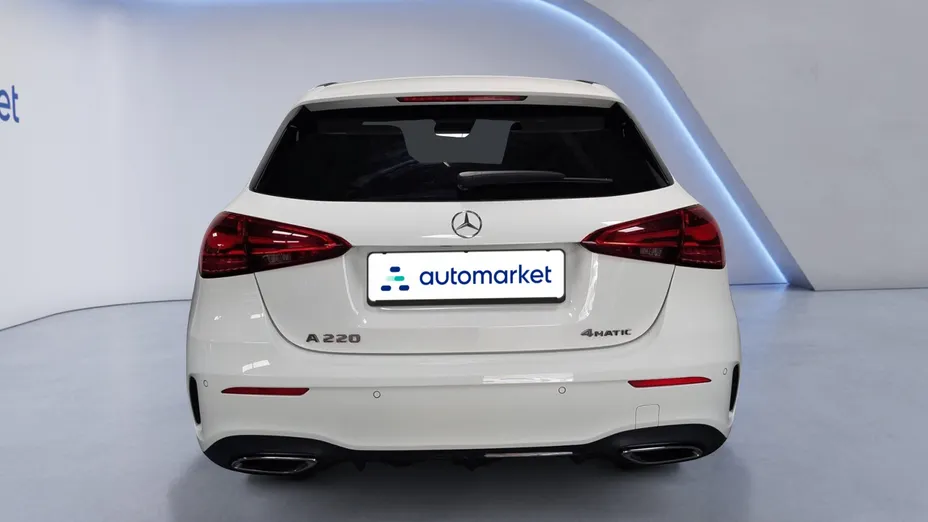 MERCEDES-BENZ A Klasa A 220 4-Matic AMG Line 8G-DCT