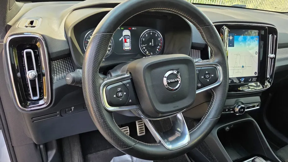 VOLVO XC40 XC40 T5 AWD R-Design aut