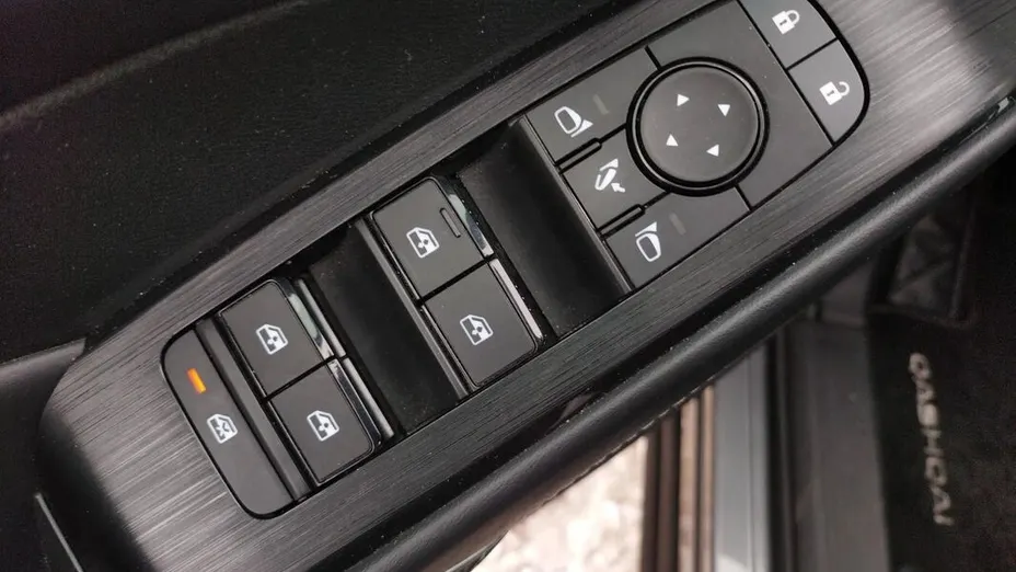 NISSAN Qashqai Qashqai 1.3 DIG-T mHEV N-Connecta Xtronic