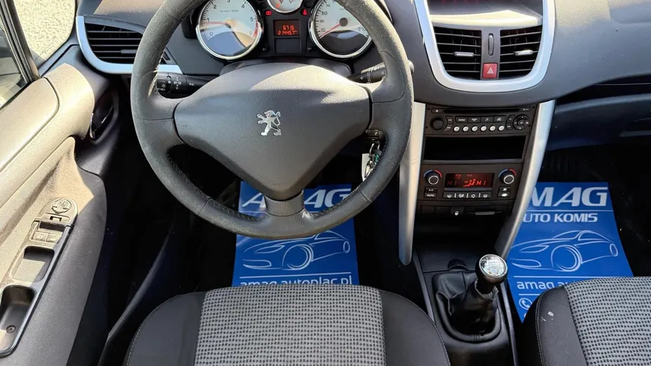PEUGEOT 207 -