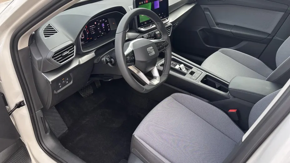 SEAT Leon Leon 1.5 eTSI Style DSG Nowy