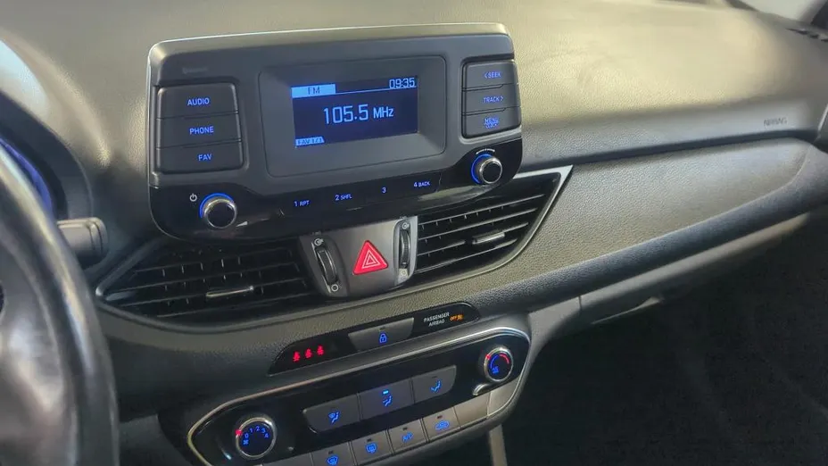 HYUNDAI i30 i30 1.5 DPI Classic +