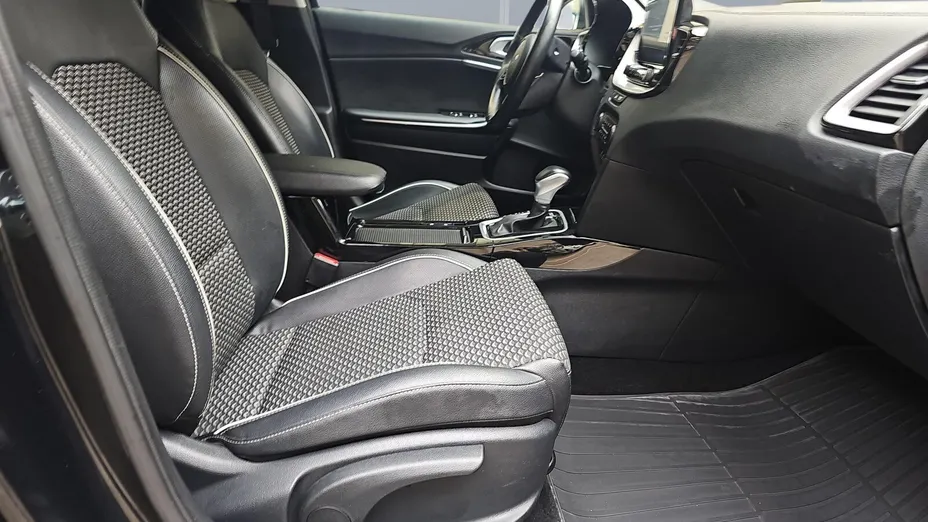KIA Cee'd Ceed 1.6 GDI PHEV Business Line DCT