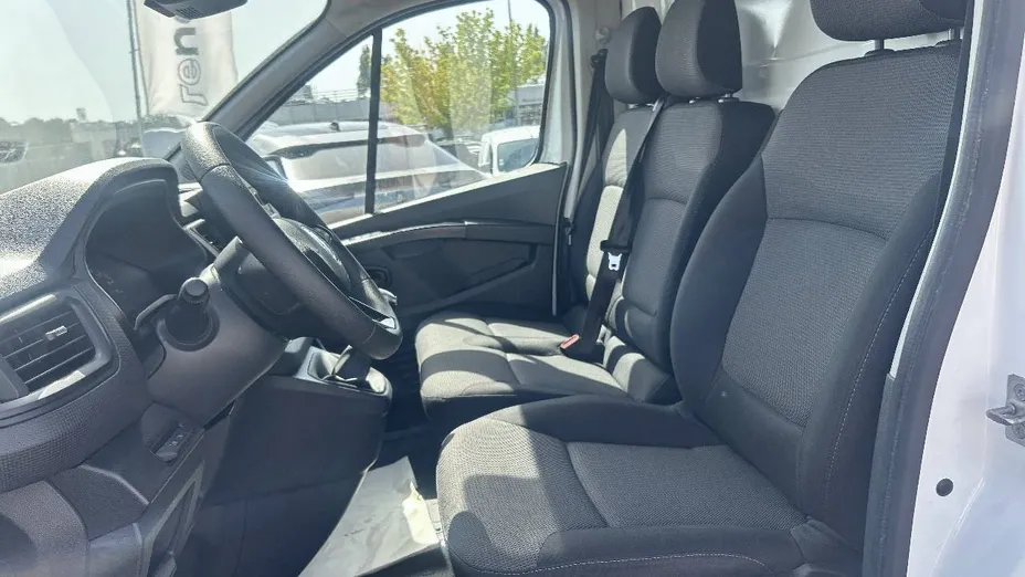 RENAULT Trafic -