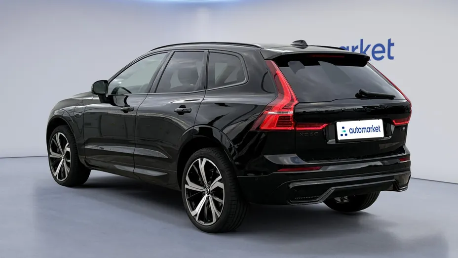 VOLVO XC60 XC60 T6 Plug-In Hybrid AWD Plus Dark aut