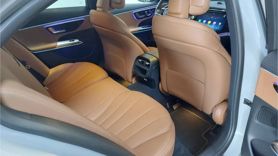 MERCEDES-BENZ E Klasa E 200 mHEV Avantgarde 9G-Tronic