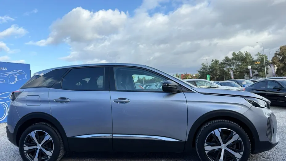 PEUGEOT 3008 -
