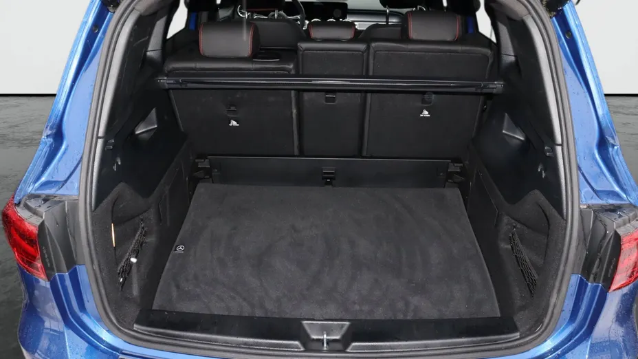 MERCEDES-BENZ GLB GLB 200 mHEV AMG Line 7G-DCT