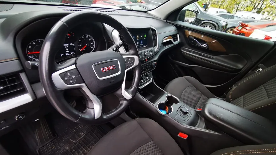 GMC Terrain -