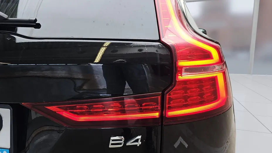 VOLVO V60 V60 B4 B Core aut
