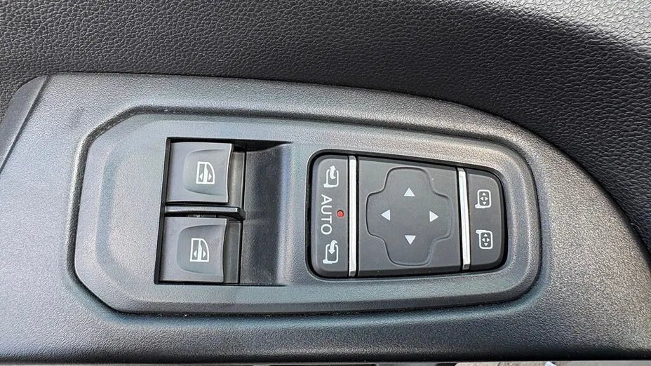 RENAULT Trafic Trafic 2.0 dCi L2H1 HD Extra