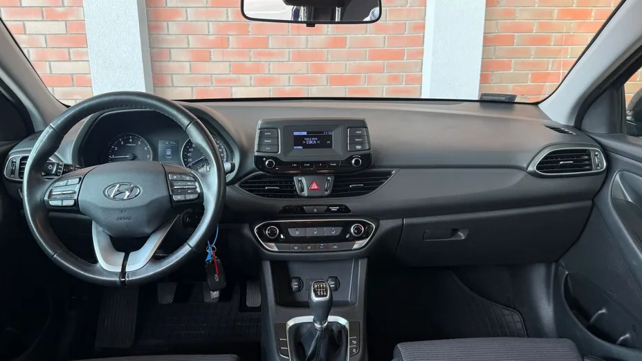 HYUNDAI i30 i30 1.4 Classic +
