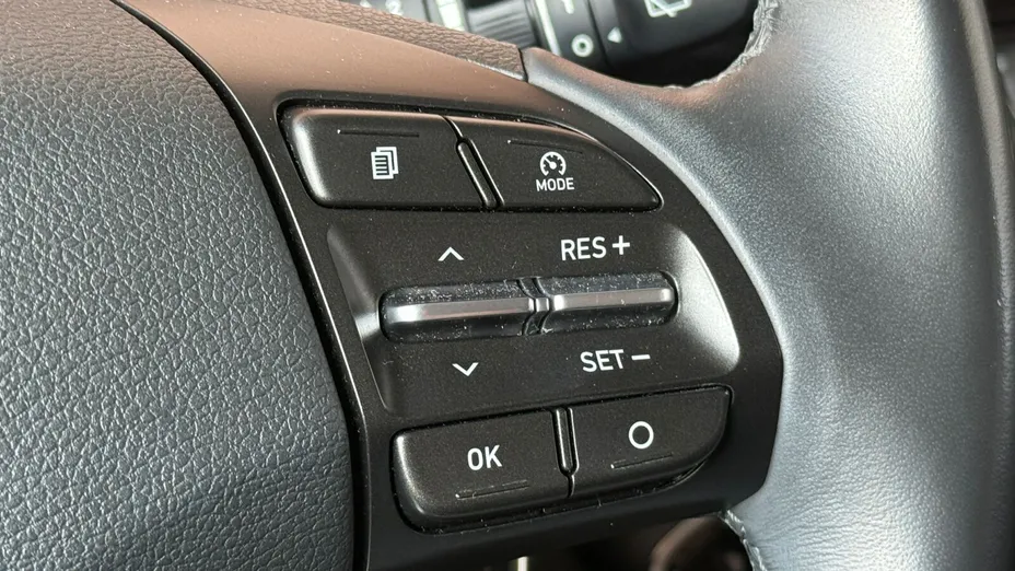 HYUNDAI i30 i30 1.4 Classic +