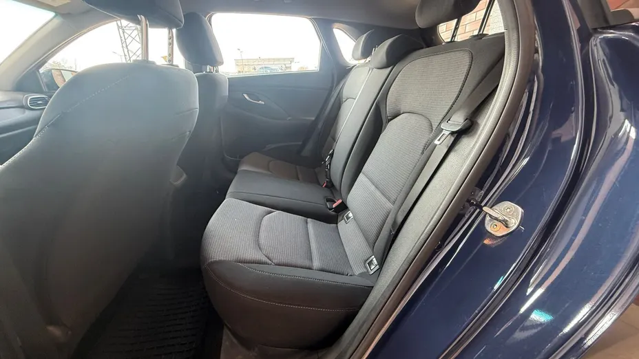 HYUNDAI i30 i30 1.4 Classic +