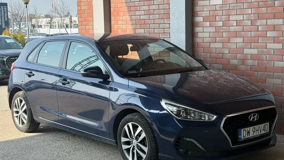 HYUNDAI i30 i30 1.4 Classic +