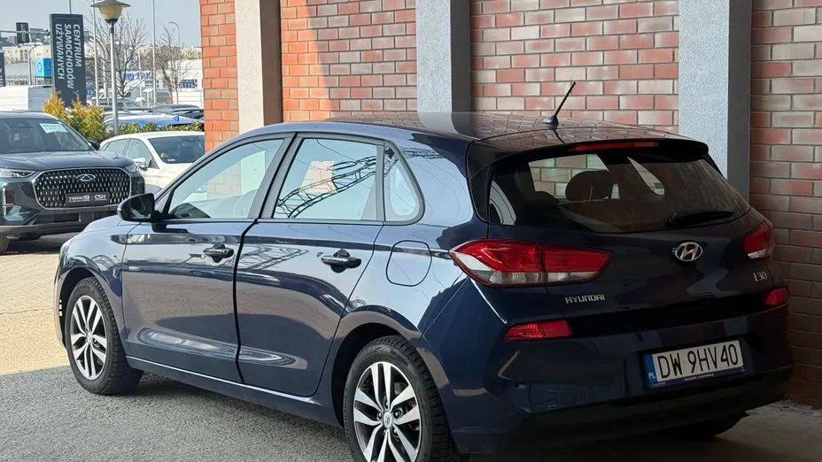 HYUNDAI i30 i30 1.4 Classic +