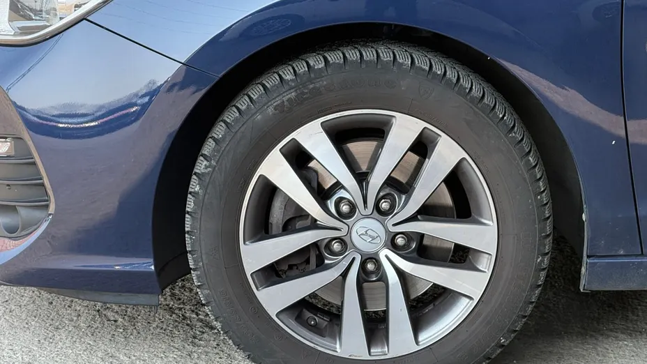 HYUNDAI i30 i30 1.4 Classic +