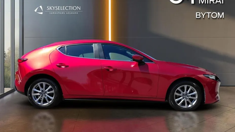MAZDA 3 -