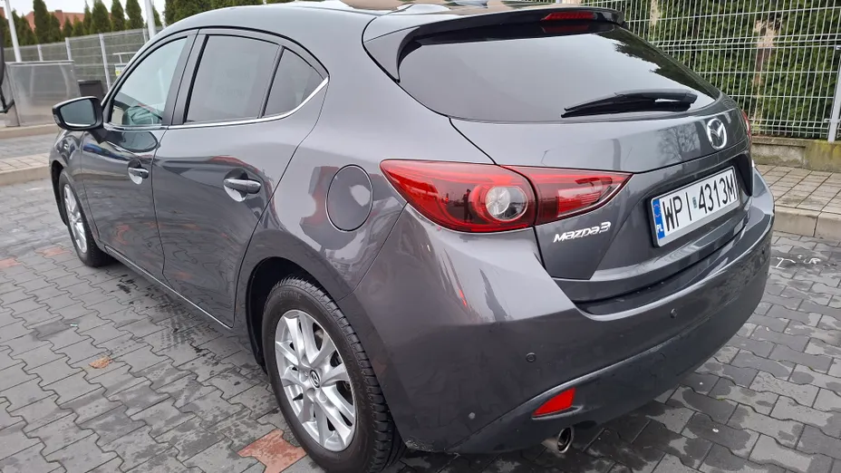 MAZDA 3 3 2.0 Exclusive +