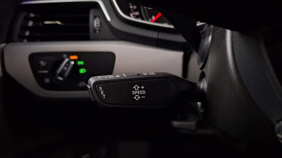 AUDI A4 A4 35 TFSI mHEV S tronic