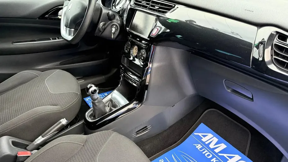 CITROEN DS3 -