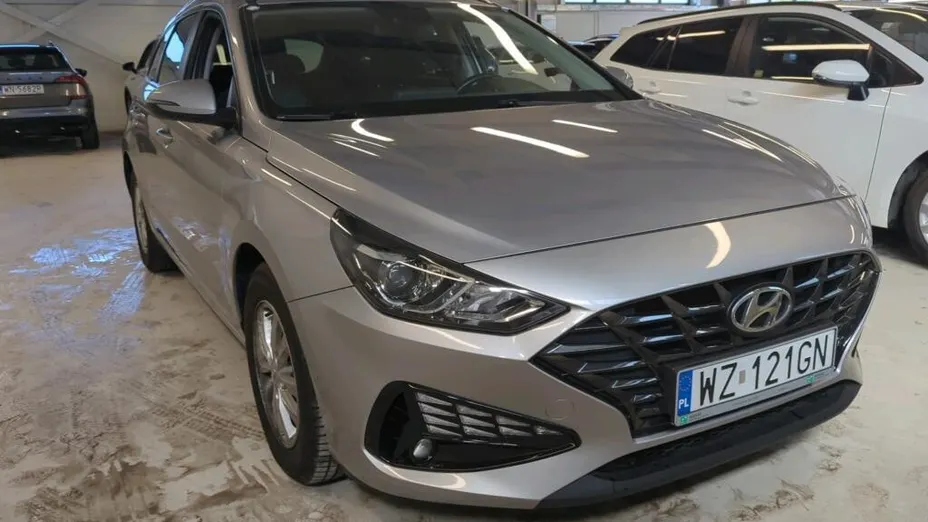 HYUNDAI i30 i30 1.0 T-GDI Modern