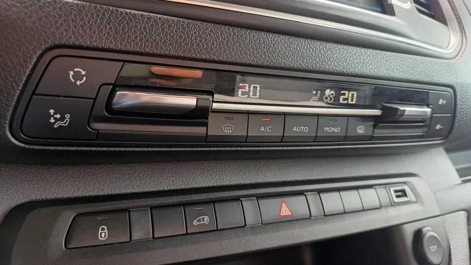 PEUGEOT Expert Expert Kombi 2.0 BlueHDi Long 2,8t