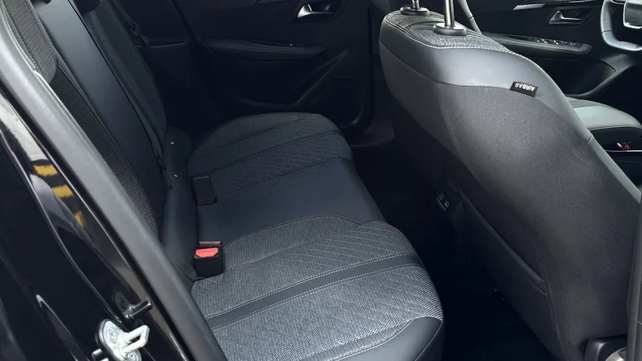 PEUGEOT 208 208 1.2 PureTech Allure S&S EAT8