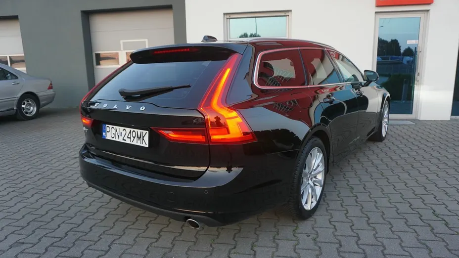 VOLVO V90 V90 D4 Momentum aut
