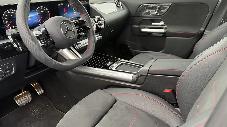 MERCEDES-BENZ GLA GLA 200 mHEV AMG Line 7G-DCT