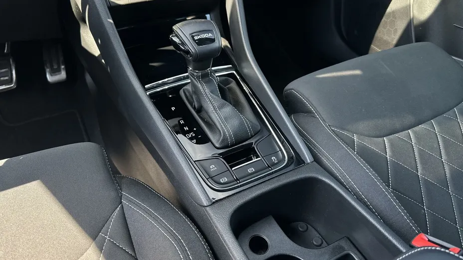SKODA Karoq Karoq 1.5 TSI ACT Sportline DSG