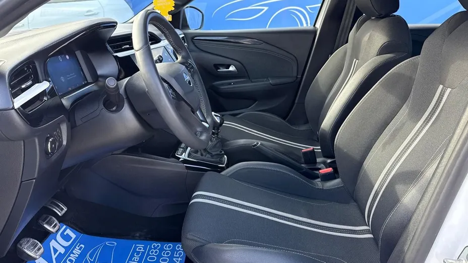 OPEL Corsa -