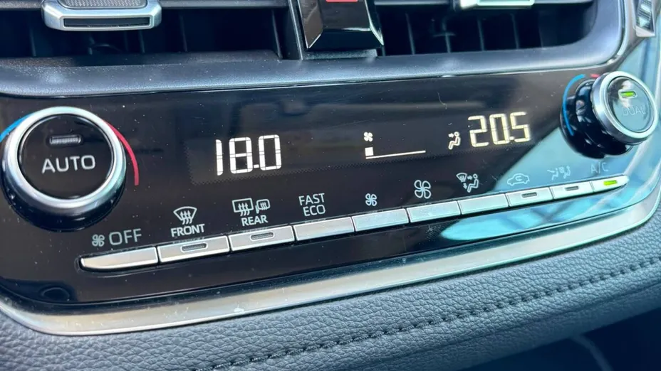 TOYOTA Corolla Corolla 1.8 Hybrid Comfort
