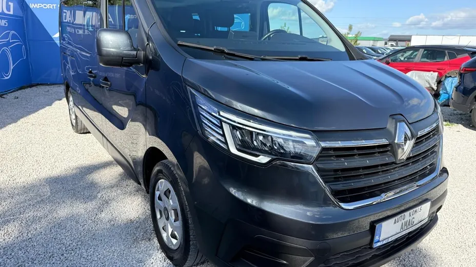 RENAULT Trafic -