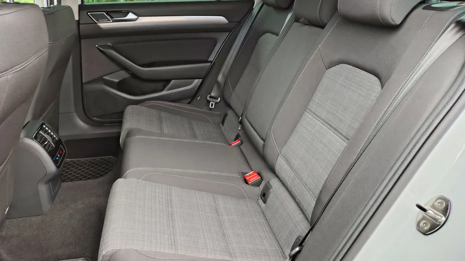VOLKSWAGEN Passat Passat 2.0 TDI Business DSG