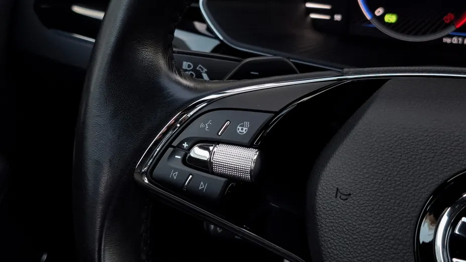 SKODA Superb Superb 2.0 TDI SCR L&K DSG