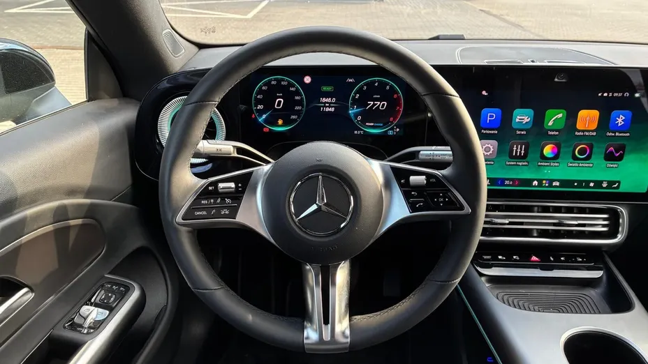MERCEDES-BENZ CLA -