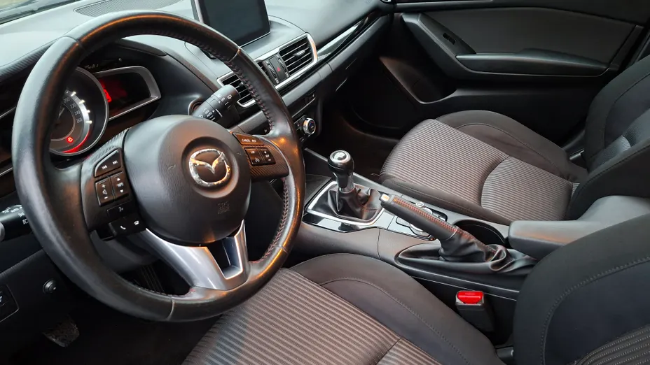 MAZDA 3 3 2.0 Exclusive +