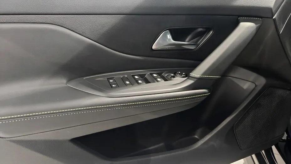 PEUGEOT 308 308 1.2 mHEV GT Exclusive S&S e-DCS6 Nowy