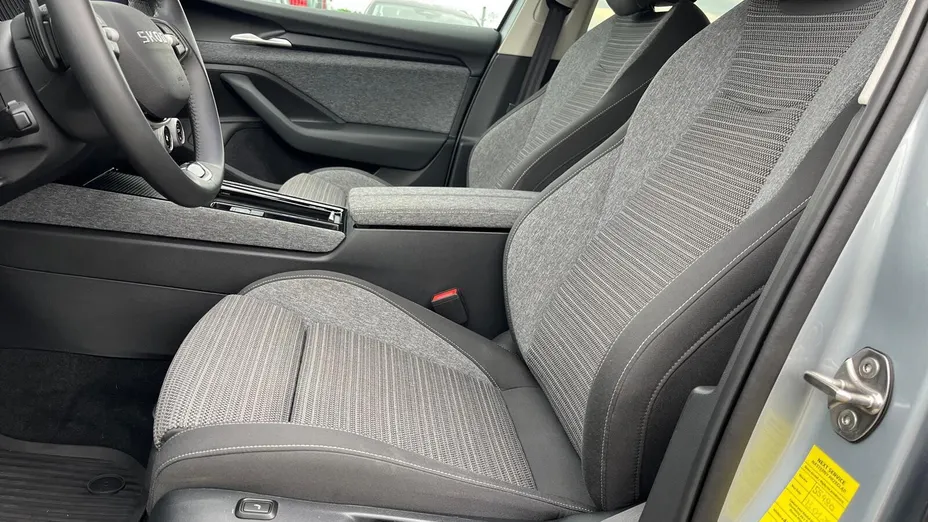 SKODA Superb Superb 2.0 TDI SCR Selection DSG