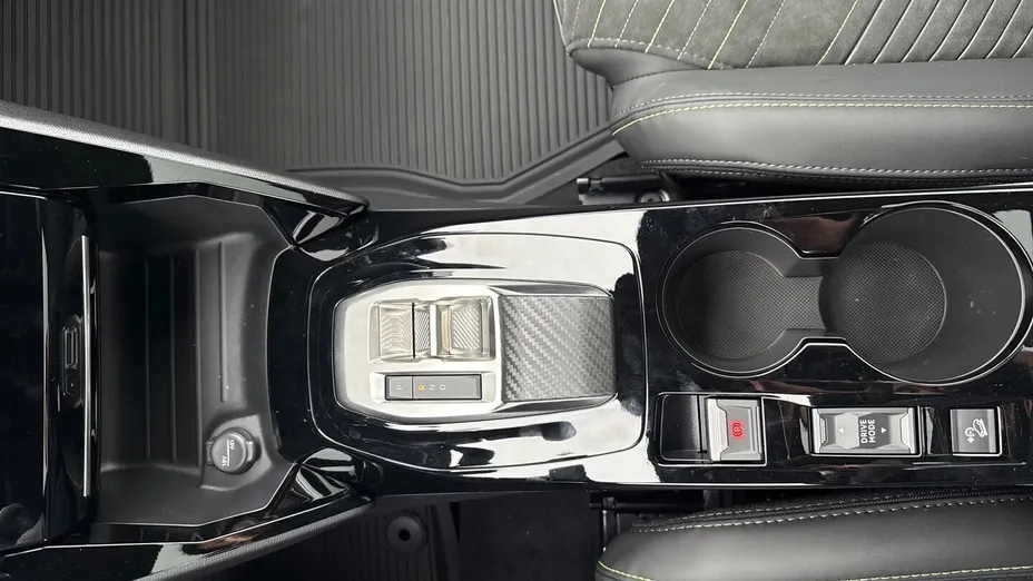 PEUGEOT 2008 2008 PureTech mHEV GT Exclusive e-DCS6 Nowy