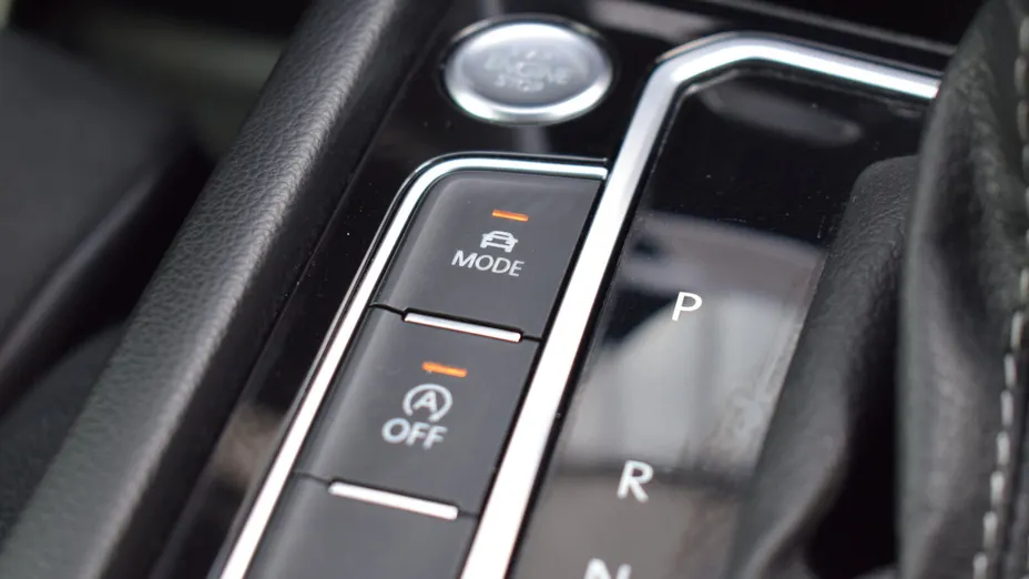 VOLKSWAGEN Arteon Arteon 2.0 TDI Bi-Turbo SCR 4Mot. Elegance DSG