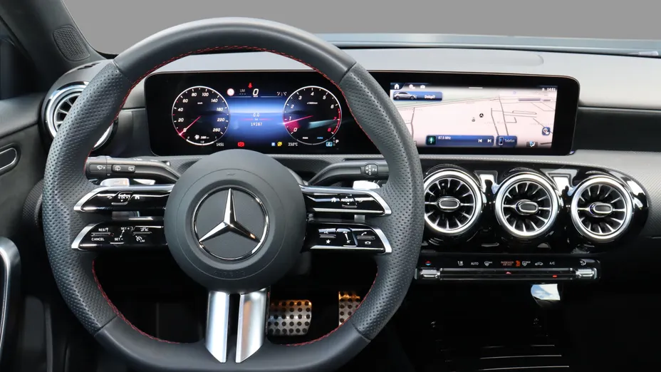MERCEDES-BENZ A Klasa A 200 AMG Line 7G-DCT