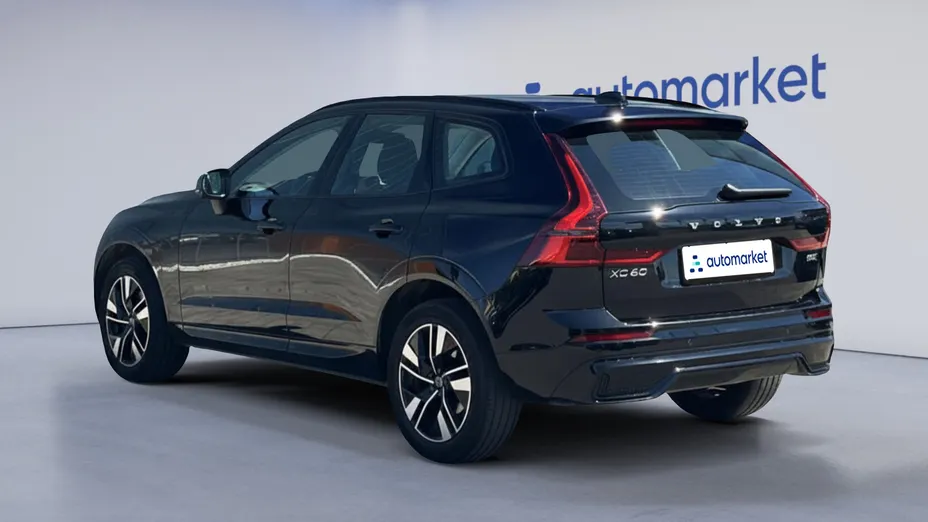 VOLVO XC60 XC60 B5 B AWD Plus Dark aut