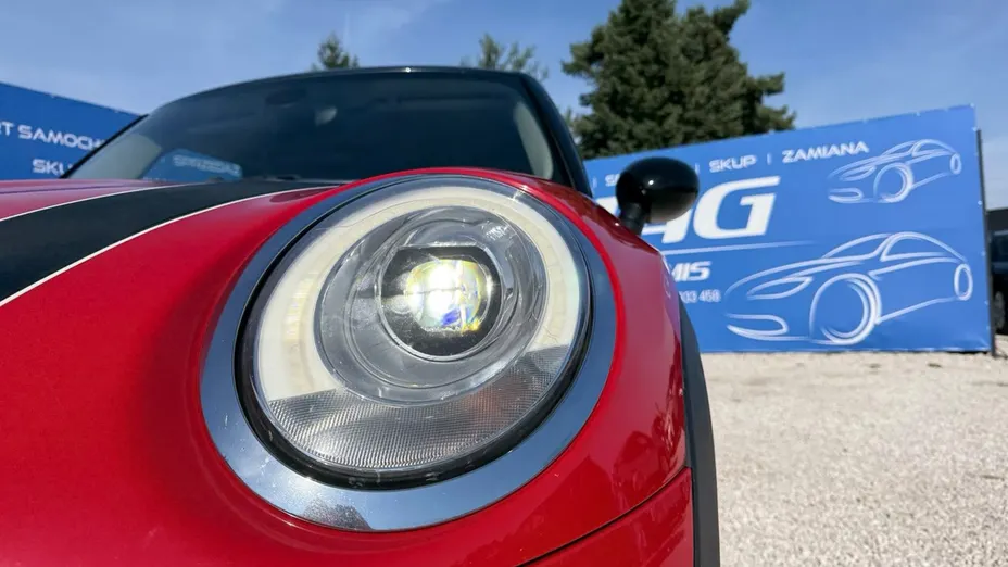 MINI Cooper -