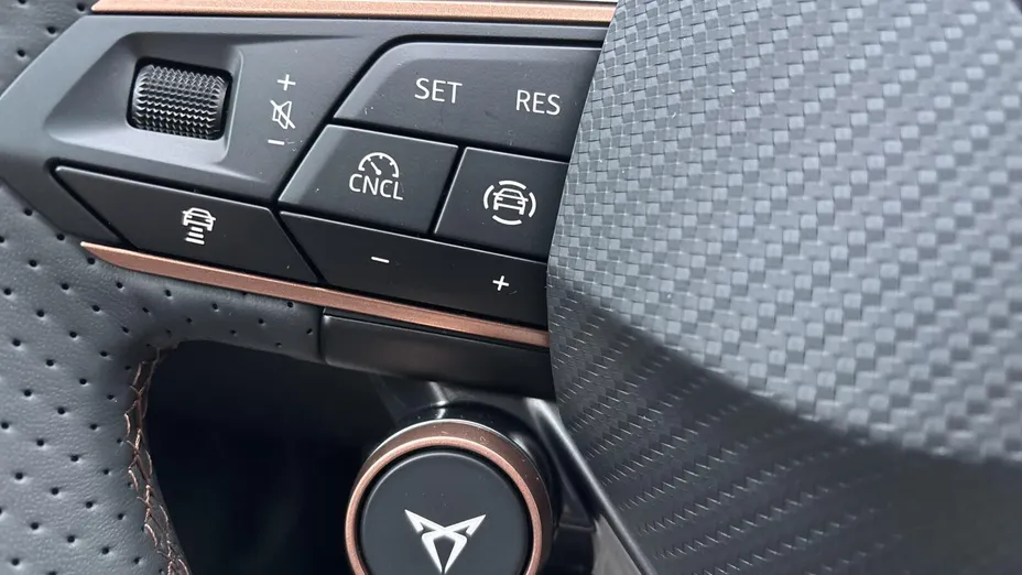 CUPRA Leon Leon 1.5 eTSI mHEV DSG Nowy