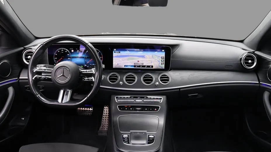 MERCEDES-BENZ E Klasa E 220 d 4-Matic AMG